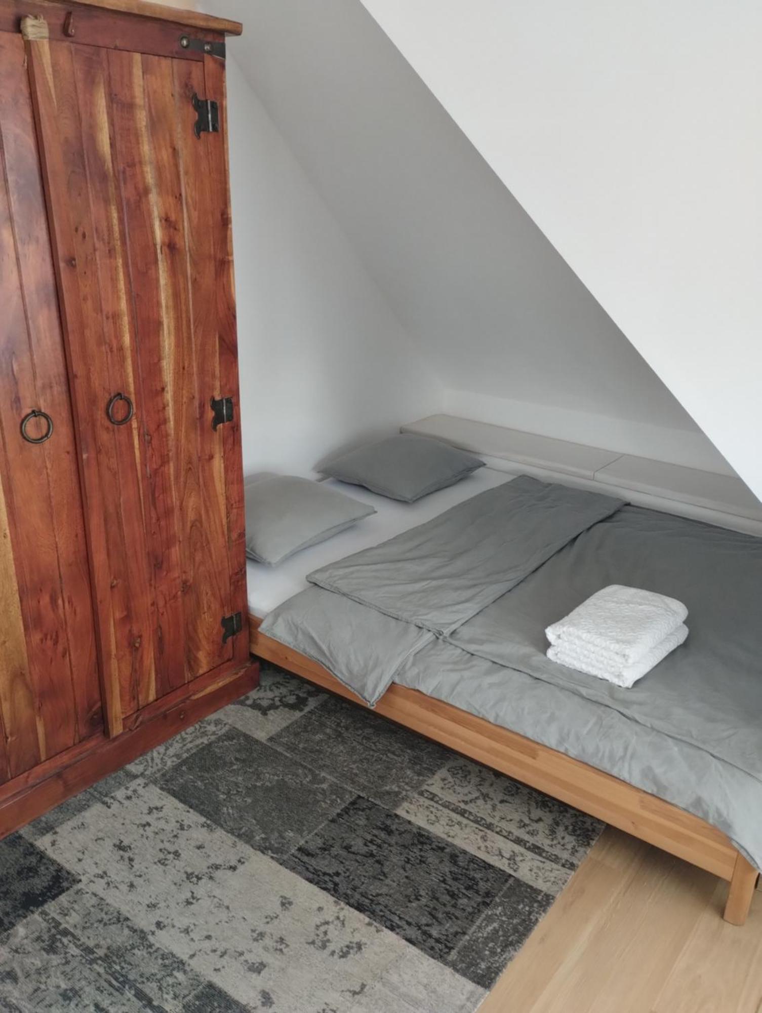 ברטיסלאבה Attic Apartment Catnip מראה חיצוני תמונה